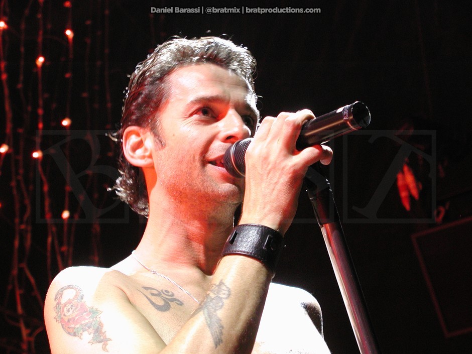 Depeche Mode - Live