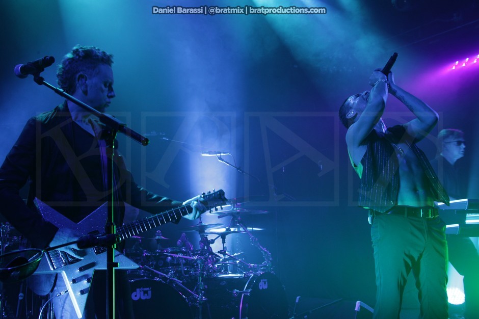 Depeche Mode - Live