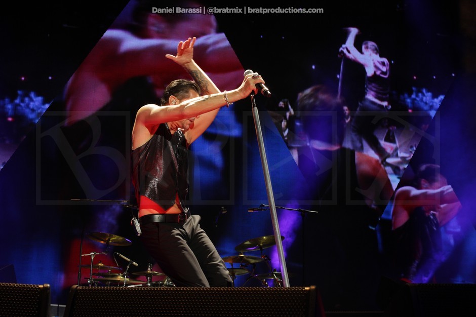 Depeche Mode - Live